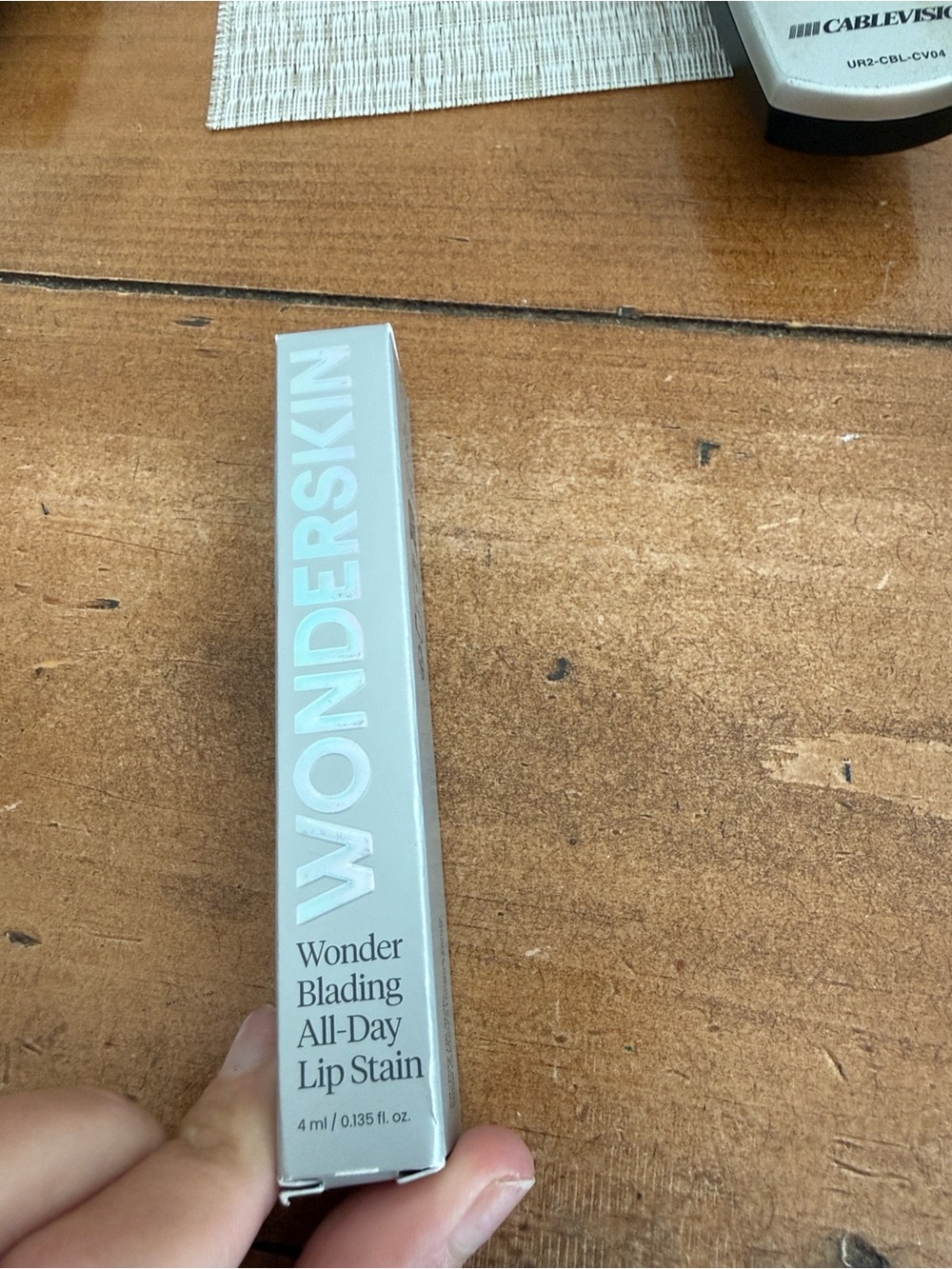 Wonderskin Wonder Blading All-Day Lip Stain — color Beautiful - Picture 1 of 8